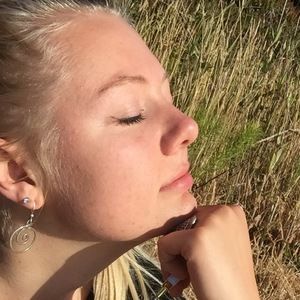 Meet your Posher, Lil free